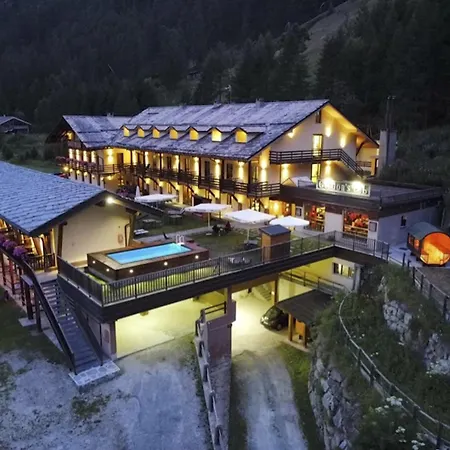 Chalet Du Lys Hotel & Spa-3